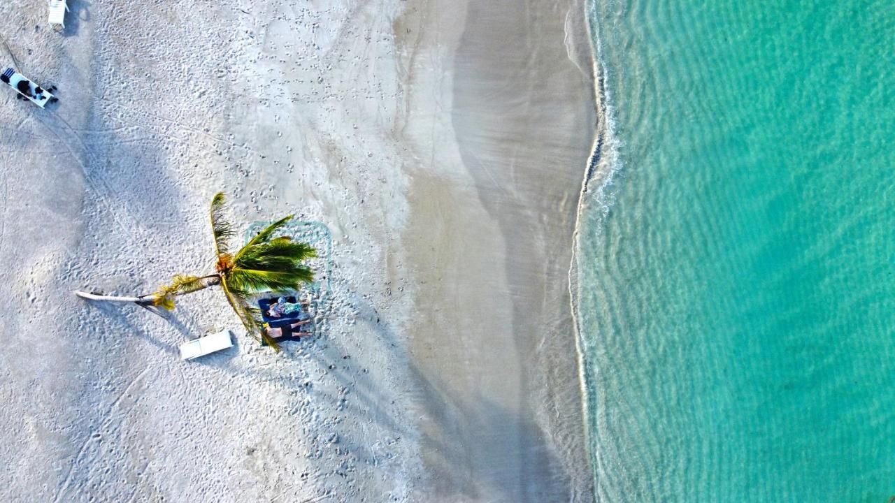 Moodhumaa Inn Guraidhoo  Kültér fotó