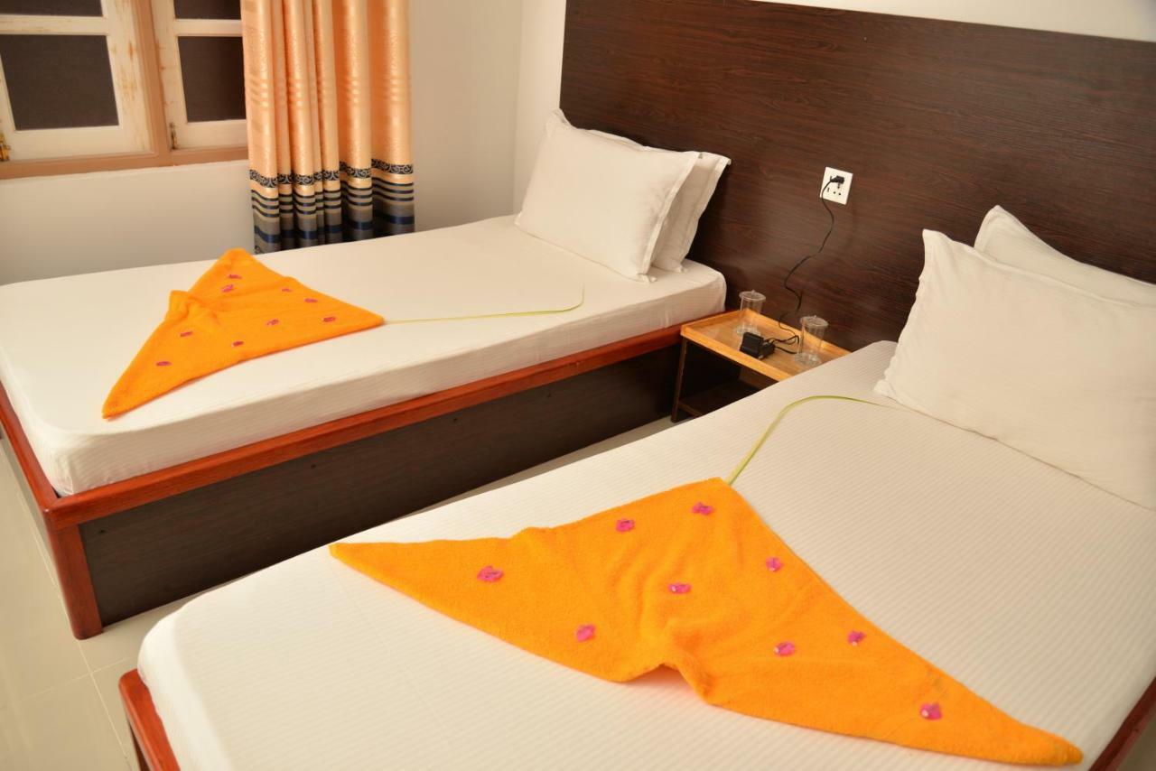 Moodhumaa Inn Guraidhoo  Kültér fotó